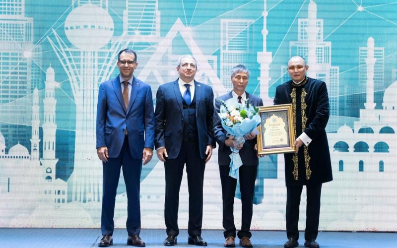 Ханойда вьетнам тіліне аударылған Әл-Фараби кітабының тұсаукесері өтті