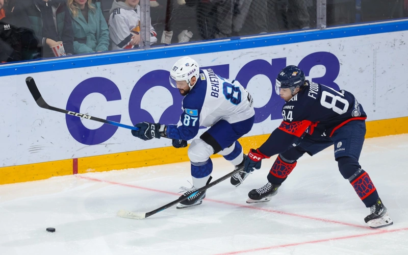 Астанинский «Барыс» сыграл с магнитогорским «Металлургом»