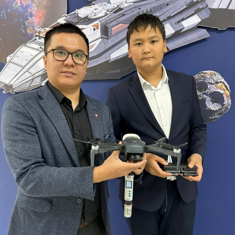 Pavlodarlyq oqýshy sý aıdyndarynyń sapasyn tekseretin dron oılap tapty