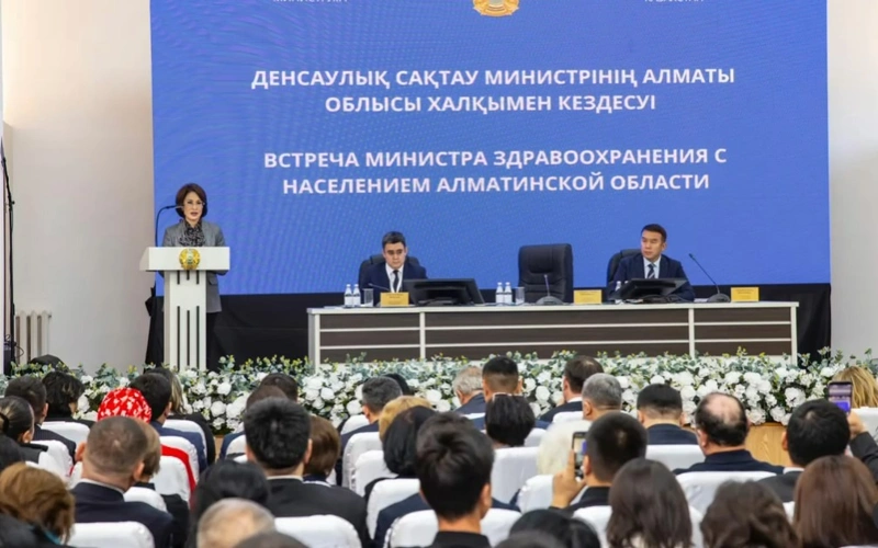Almaty oblysy ákiminiń orynbasary múgedektigi bar jandarǵa qatysty aıtqan sózi úshin keshirim surady