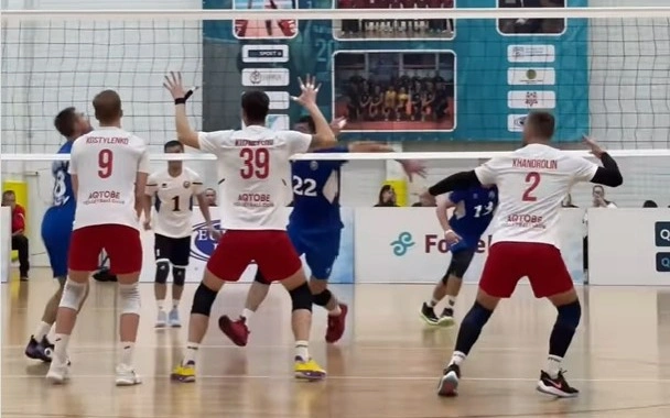 Voleıbol: «Jetisý» klýby «Aqtóbeni» kambekpen jeńdi