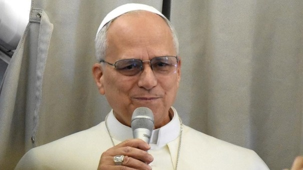 Папа «тирандар» туралы сөзінің Трампқа арналмағанын мәлімдеді
