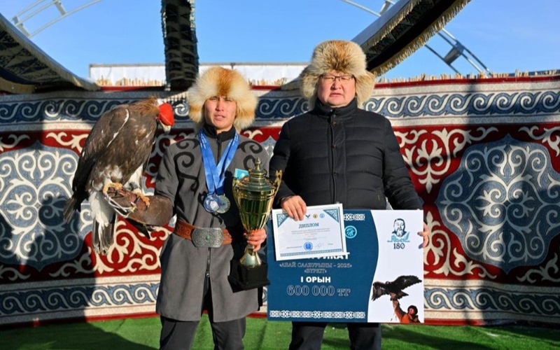 Жидебайдағы дүбірлі дода: Астаналық құсбегілер бірнеше аталым бойынша жүлдегер атанды