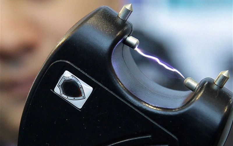 Грузия запретит ношение электрошокеров и газовых аэрозольных средств