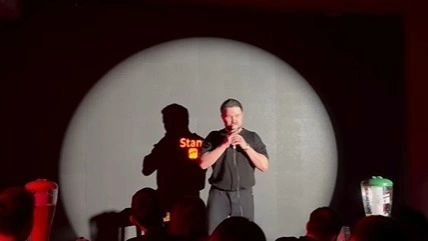 В Семее стендап-блогера арестовали на пять суток за нецензурную лексику 