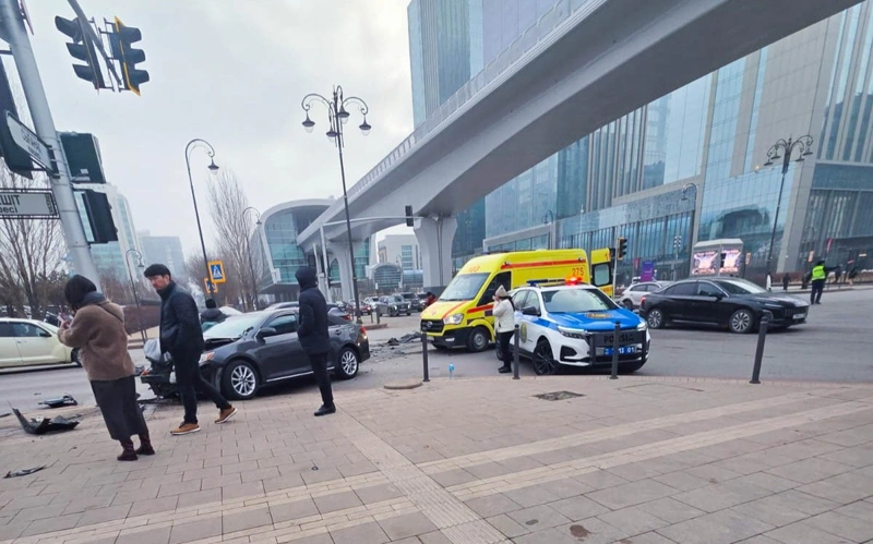 Пешеходу оторвало ногу в ДТП в центре Астаны