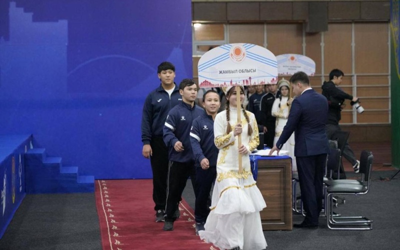 Astanada aýyr atletıkadan el chempıonaty bastaldy Astanada aýyr atletıkadan el chempıonaty bastaldy