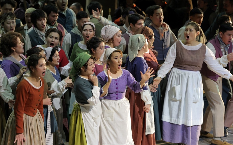 Alan Buribayev opens December with Donizetti’s L’Elisir d’Amore