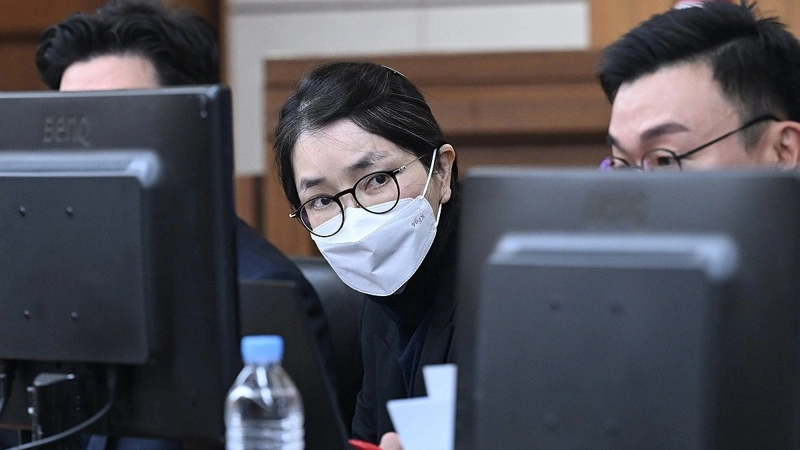 Special counsel demands 15-yr prison term for S. Korea's ex-first lady on corruption charges