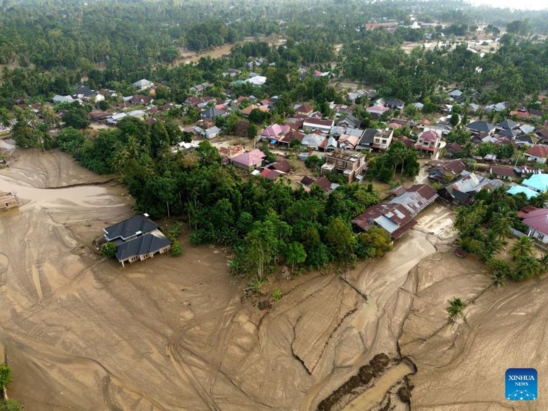Death toll from floods, landslides in Indonesia rises to 712 Death toll from floods, landslides in Indonesia rises to 712