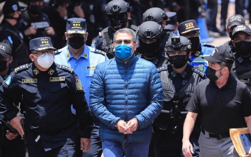 Трамп помиловал экс-президента Гондураса, осужденного за торговлю наркотиками