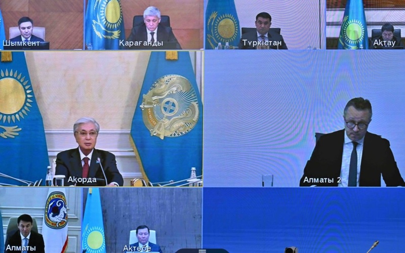 Мемлекет басшысы өңірлік жүк авиахабтарын дамыту жөнінде кеңес өткізді  