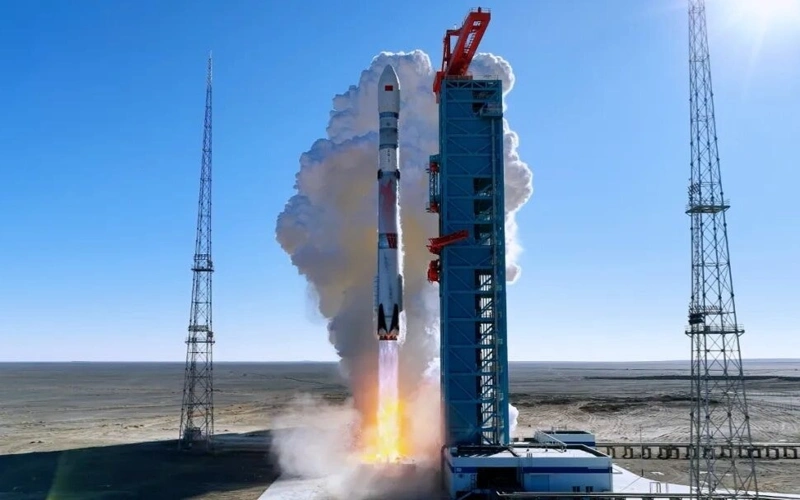 Китай осуществил запуск многоразовой ракеты, возвращение первой ступени завершилось неудачей