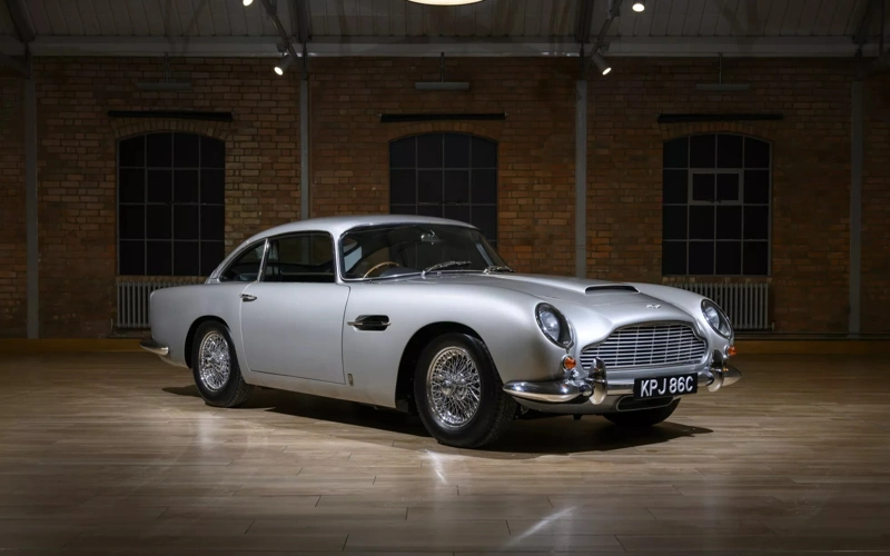 Автомобиль Джеймса Бонда, приобретенный за £900, оценили в £1 млн после реставрации