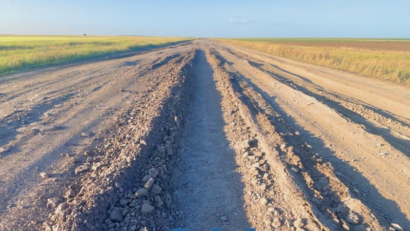 Впервые за 40 лет отремонтировали участок приграничной трассы в Костанайской области