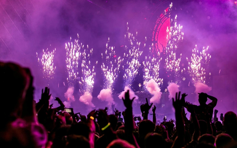 Концерты Джей Ло и Backstreet Boys подняли спрос на услуги общепита в Астане и Алматы