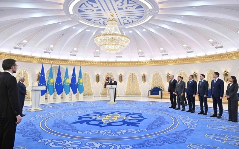 тақдирлаш тақдирлаш