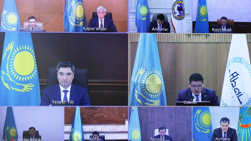 Олжас Бектенов поручил акимам областей Абай и Улытау срочно исправить ситуацию с ТБО Олжас Бектенов поручил акимам областей Абай и Улытау срочно исправить ситуацию с ТБО