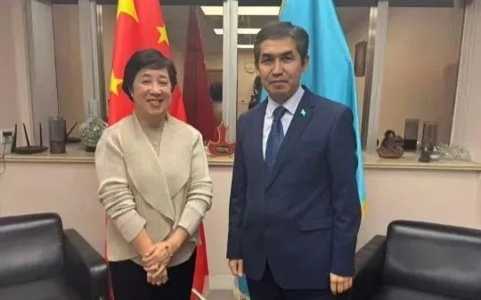 哈萨克斯坦驻上海总领事