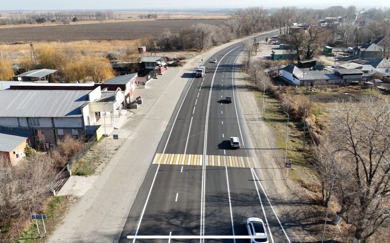 Более 240 км дорог республиканского значения обновили в Алматинской области Более 240 км дорог республиканского значения обновили в Алматинской области