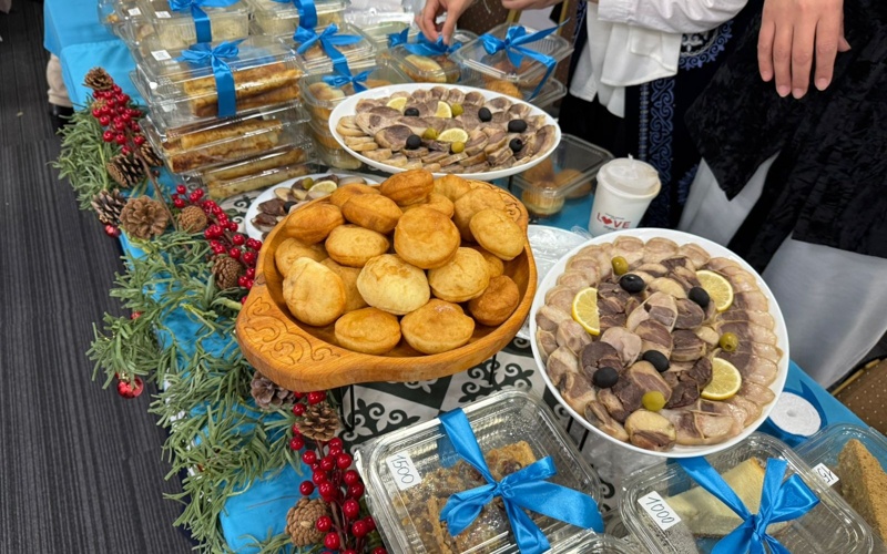 Национальная кухня Казахстана представлена на благотворительной ярмарке в Ереване Национальная кухня Казахстана представлена на благотворительной ярмарке в Ереване