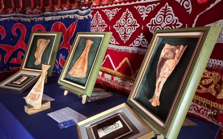 көрме сүйек