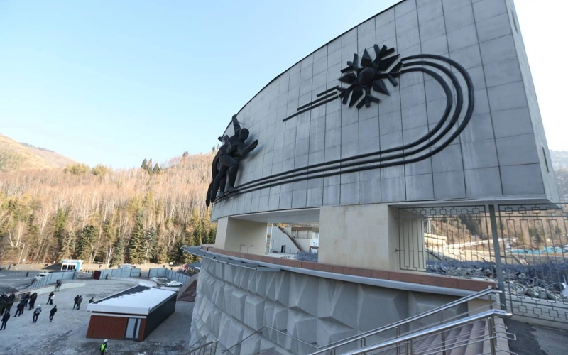 Как проходит реконструкция катка «Медеу» в Алматы