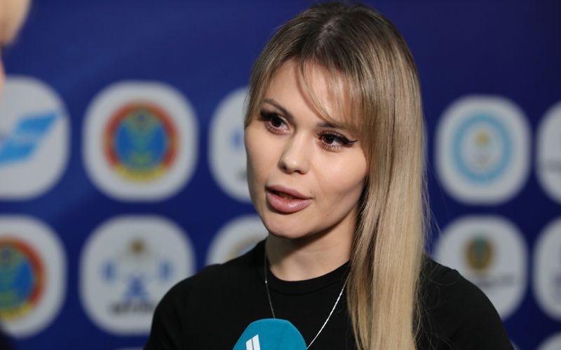 Astanada aýyr atletıkadan Qazaqstan chempıonaty aıaqtaldy