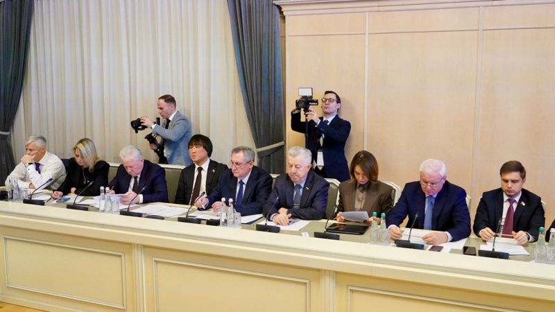 Депутаты Мажилиса и Госдумы обсудили ход реализации договоренностей на высшем уровне