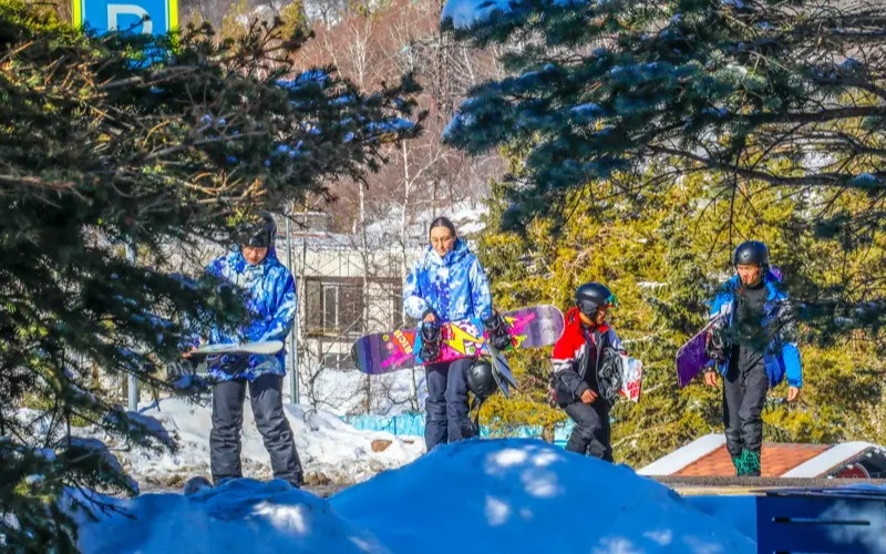 哈萨克斯坦冬季七条精选路线：从雪山到古城的旅行灵感