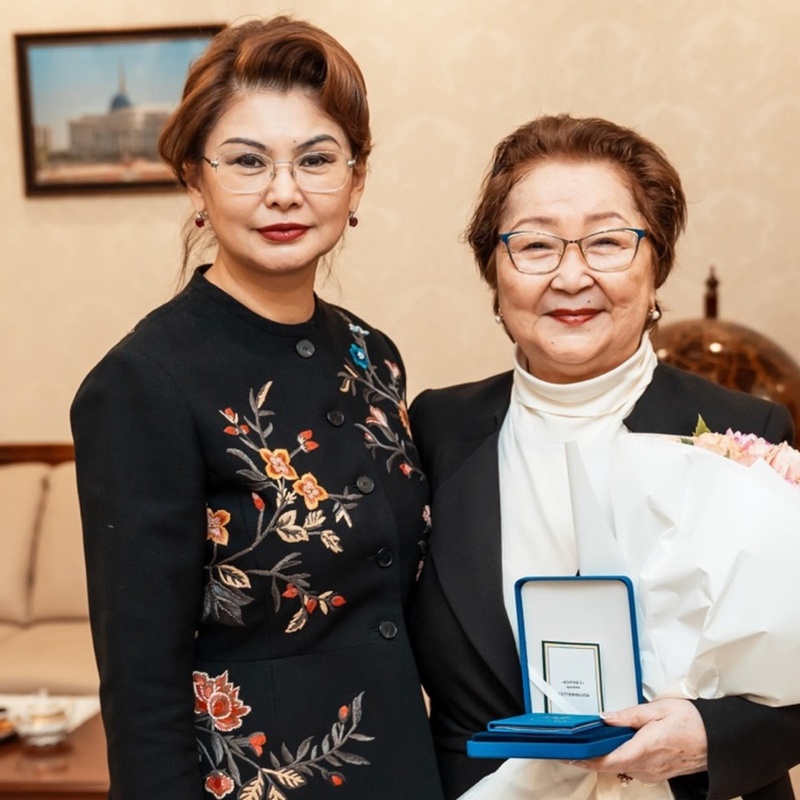 Аида Балаева и Карлыгаш Калилаханова р