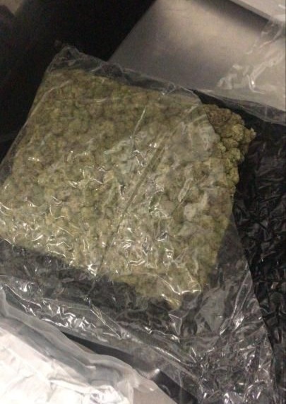 Транспортная полиция рассказала детали задержания наркокурьера в Алматы Транспортная полиция рассказала детали задержания наркокурьера в Алматы