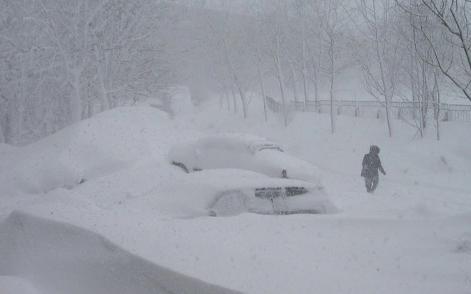 Петропавловск-Камчатский встал в гигантских сугробах
