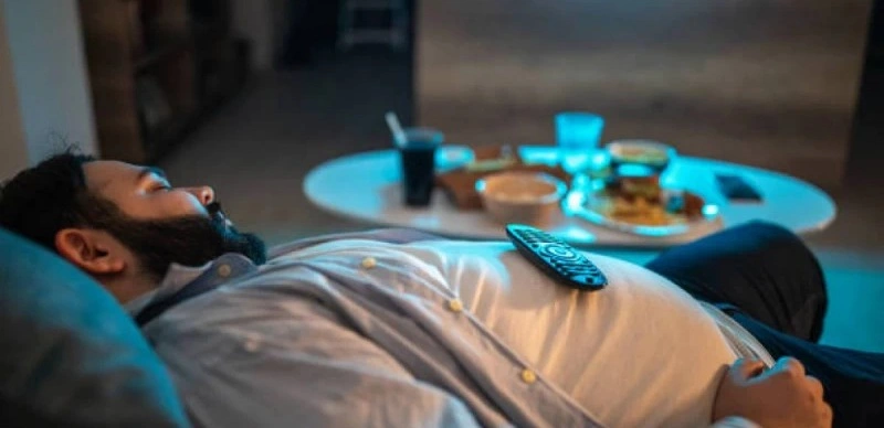 Тамақ ішіп жата қалу