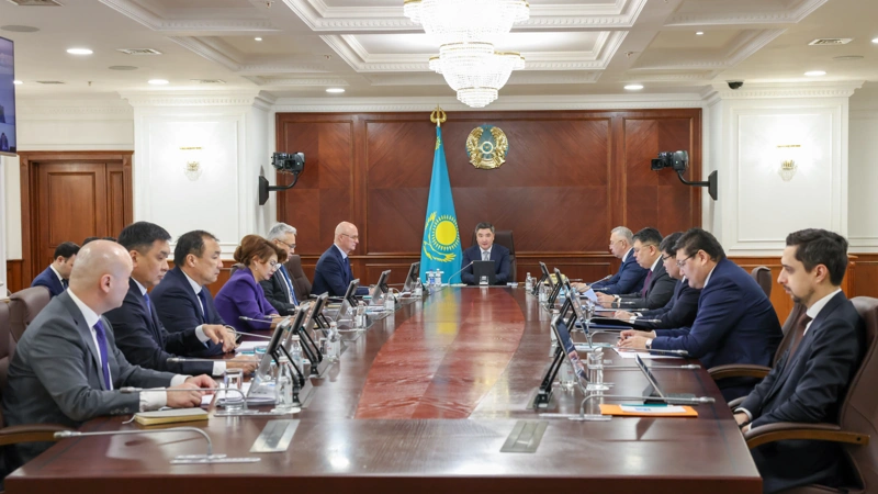 Егіс алқабы бекітілген кестеден 1 гектар артық егілсе, онда оған 1 тамшы да су бермейміз  - Олжас Бектенов