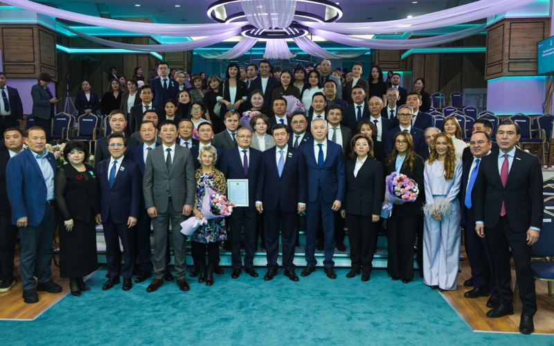 «Қарызсыз қоғам» мыңдаған отбасының дағдарыстан шығуына көмектесті «Қарызсыз қоғам» мыңдаған отбасының дағдарыстан шығуына көмектесті