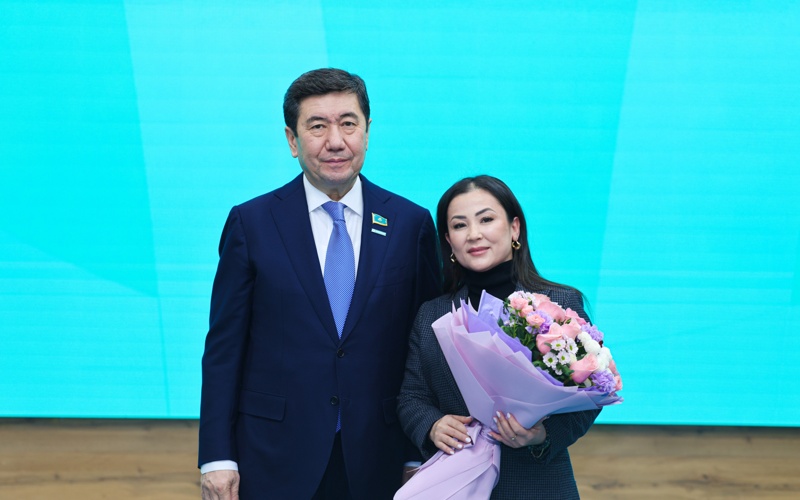 «Қарызсыз қоғам» мыңдаған отбасының дағдарыстан шығуына көмектесті «Қарызсыз қоғам» мыңдаған отбасының дағдарыстан шығуына көмектесті