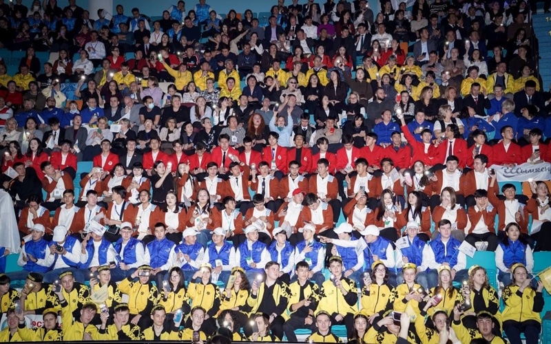 жастар жастар