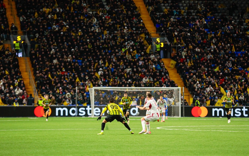 Сколько болельщиков пришло на игру «Кайрат» –«Олимпиакос» п