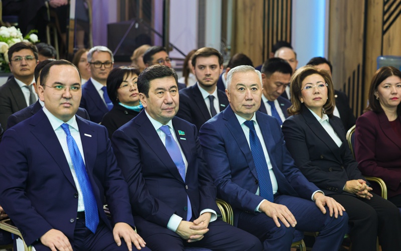 «Қарызсыз қоғам» мыңдаған отбасының дағдарыстан шығуына көмектесті «Қарызсыз қоғам» мыңдаған отбасының дағдарыстан шығуына көмектесті