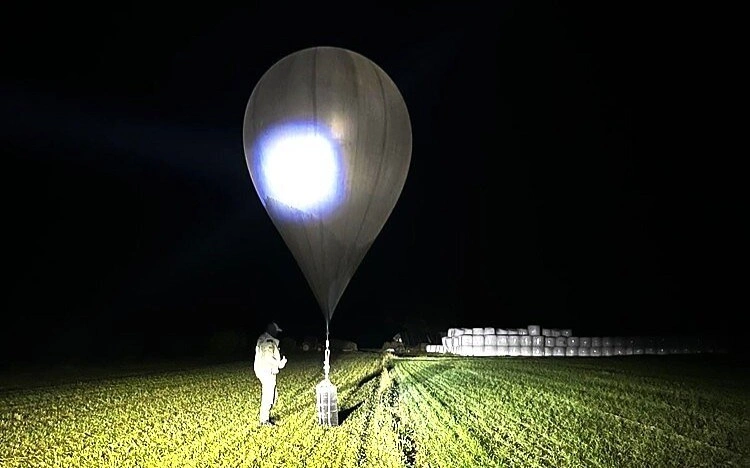 Литва объявила режим ЧС из-за воздушных шаров из Беларуси