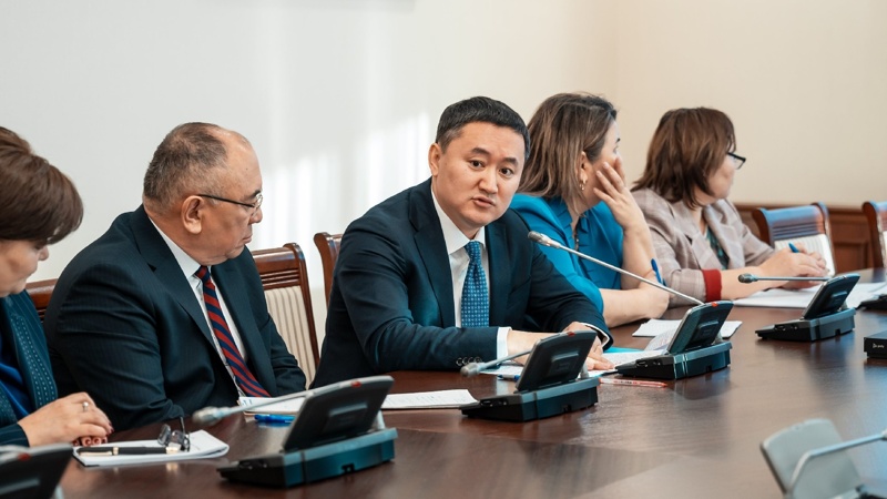 Педагогтерді даярлайтын 52 жоғары оқу орны жұмыс істесе де, кадр тапшылығы бар — Үкімет Педагогтерді даярлайтын 52 жоғары оқу орны жұмыс істесе де, кадр тапшылығы бар — Үкімет