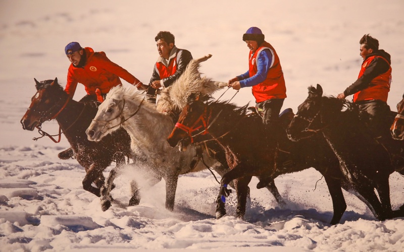 70 уникальных фотографий из жизни Синьцзяна представили в Астане 70 уникальных фотографий из жизни Синьцзяна представили в Астане