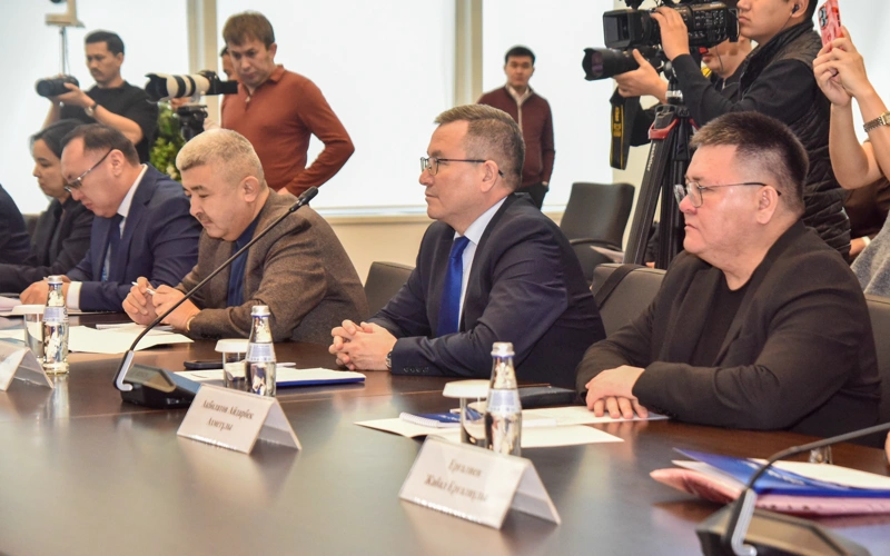 Prezıdenttiń Qazaq tili endaýment qoryna salǵan úlesi 100 esege ósti