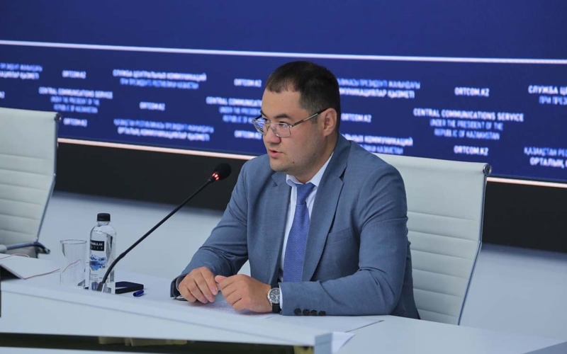 Даулет Есмагамбетов Дәулет Есмағамбетов