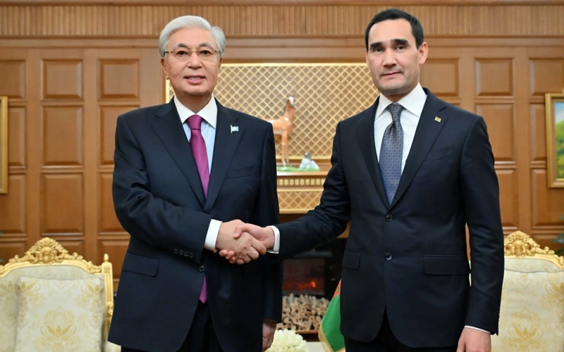 Kazakh, Turkmen Presidents meet in Ashgabat 