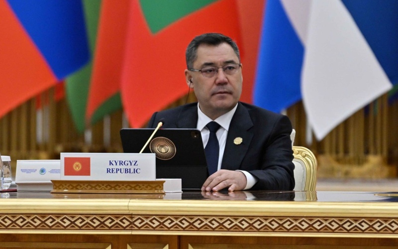 Садыр Жапаров Садыр Жапаров