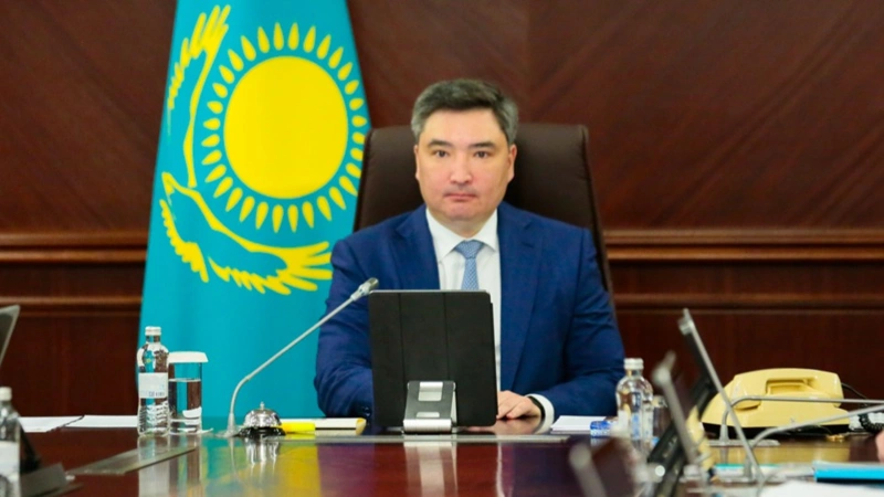 Олжас Абайұлы БЕКТЕНОВ