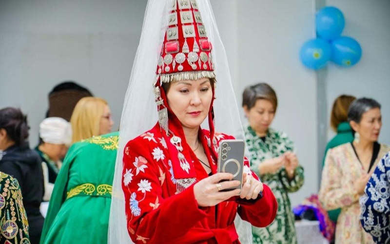 Около 100 ремесленников приехали на республиканскую ярмарку в Астану Около 100 ремесленников приехали на республиканскую ярмарку в Астану
