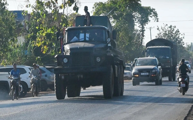 Таиланд и Камбоджа: бомбардировки продолжаются несмотря на призыв Трампа к перемирию